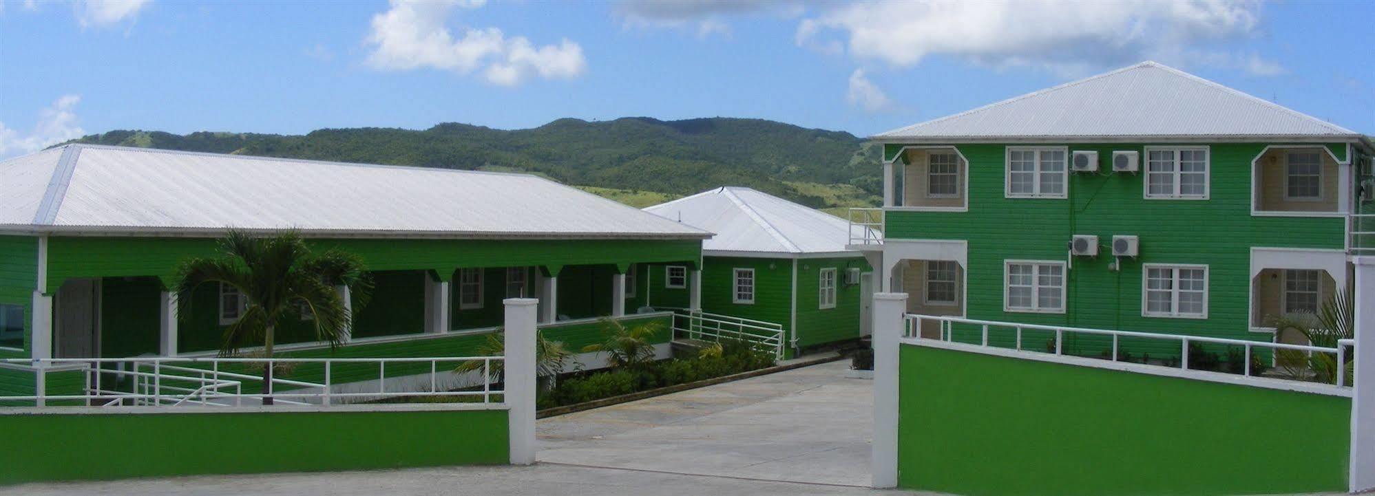 Paige Pond Country Inn St. John's Exterior foto